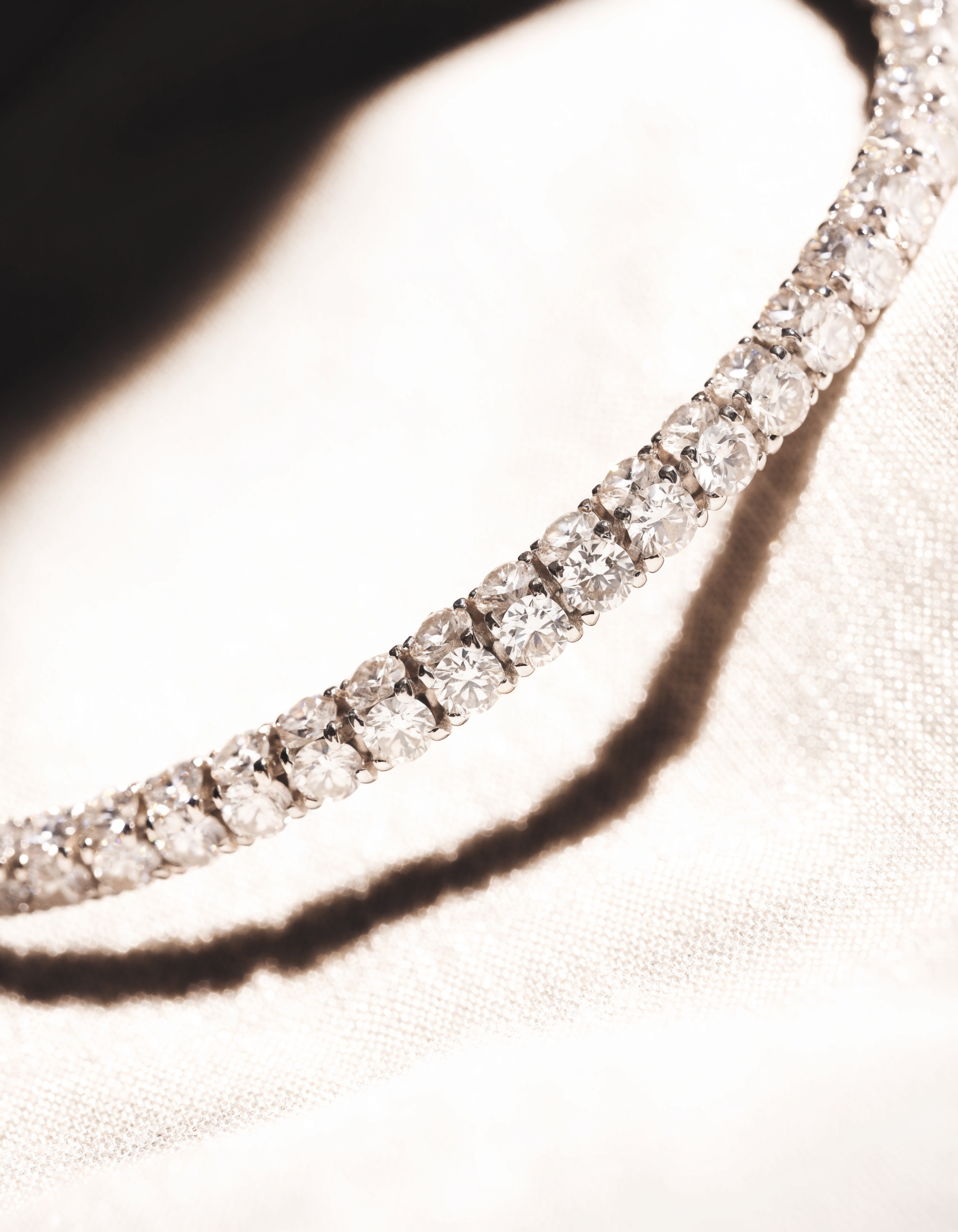 Diamanten tennisarmband in witgoud