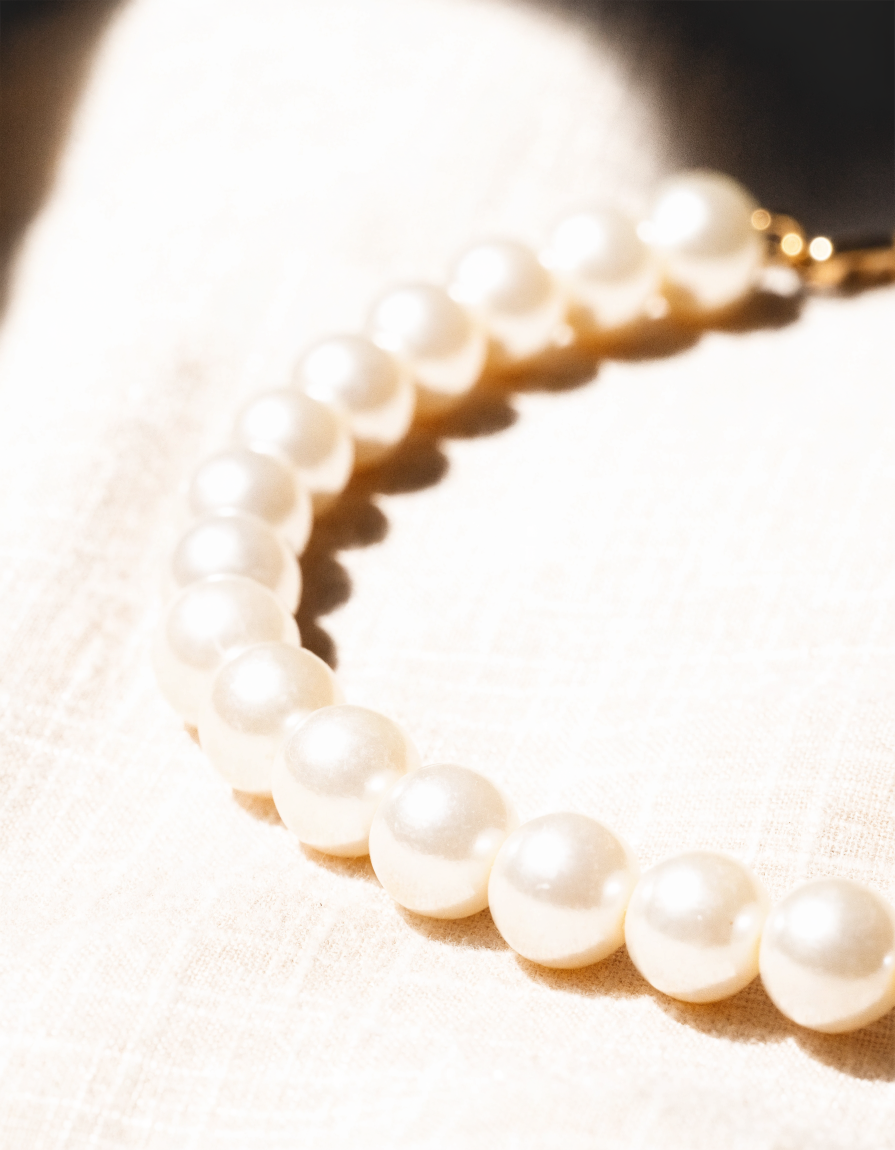 Parelketting met gouden sluiting