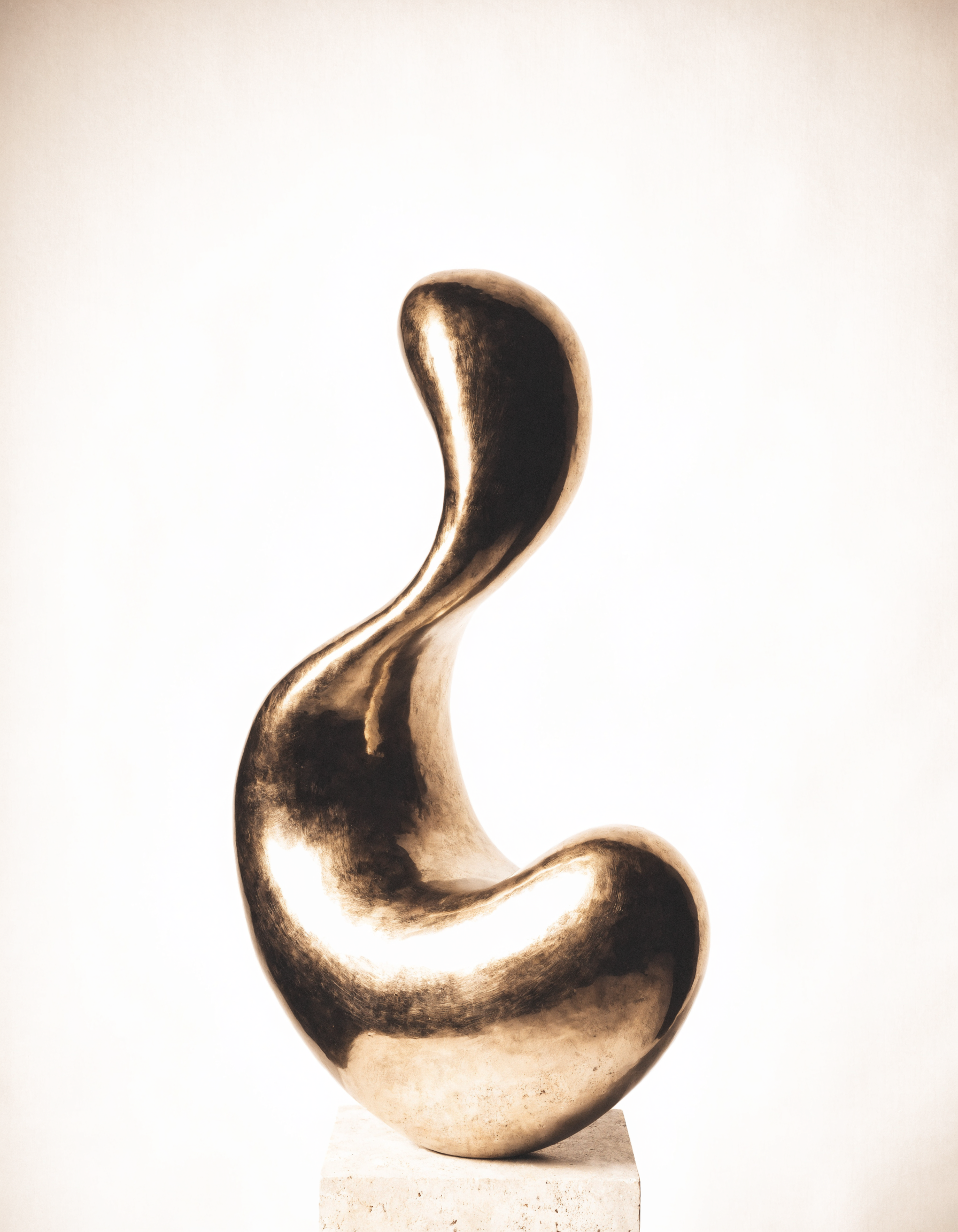 Abstract bronzen sculptuur