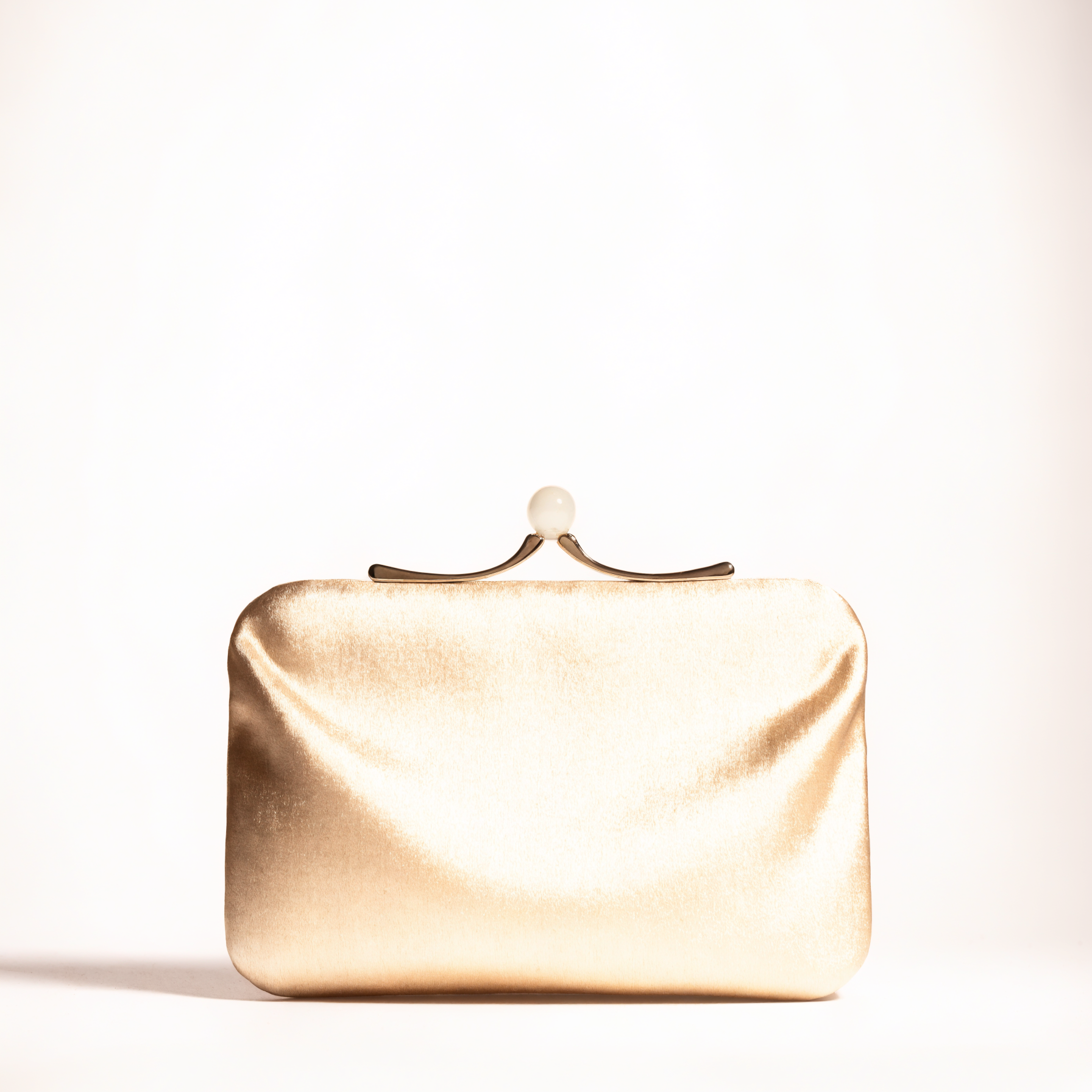 Avondclutch in goud satijn