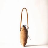Baguette schoudertas in tan suede